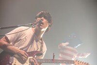 藤森元生（Vo, G）（Photo by Taku Fujii）