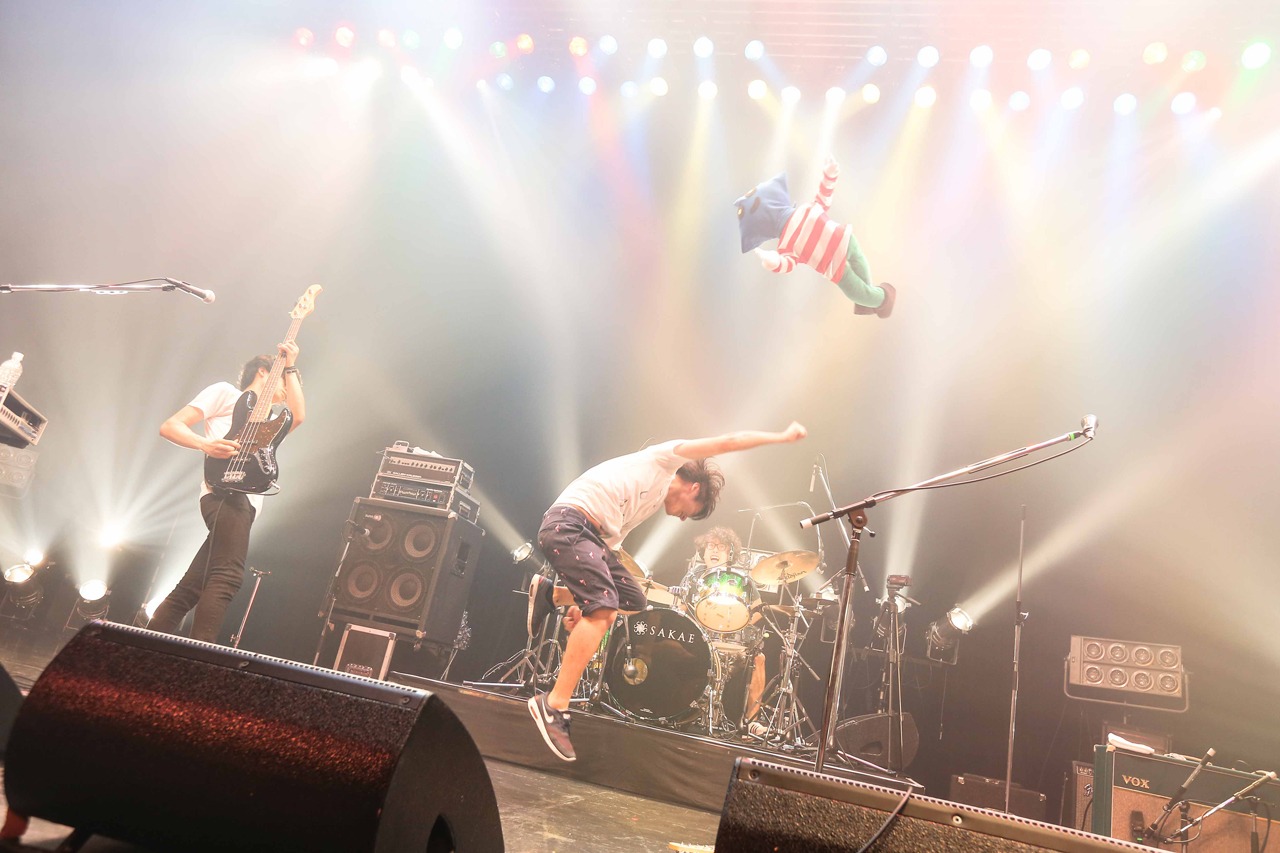 SAKANAMON「SAKANAMONワンマンツアー2015 ～あく太もく太の大冒険～」東京・Zepp DiverCity TOKYO公演の様子。（Photo by Taku Fujii）