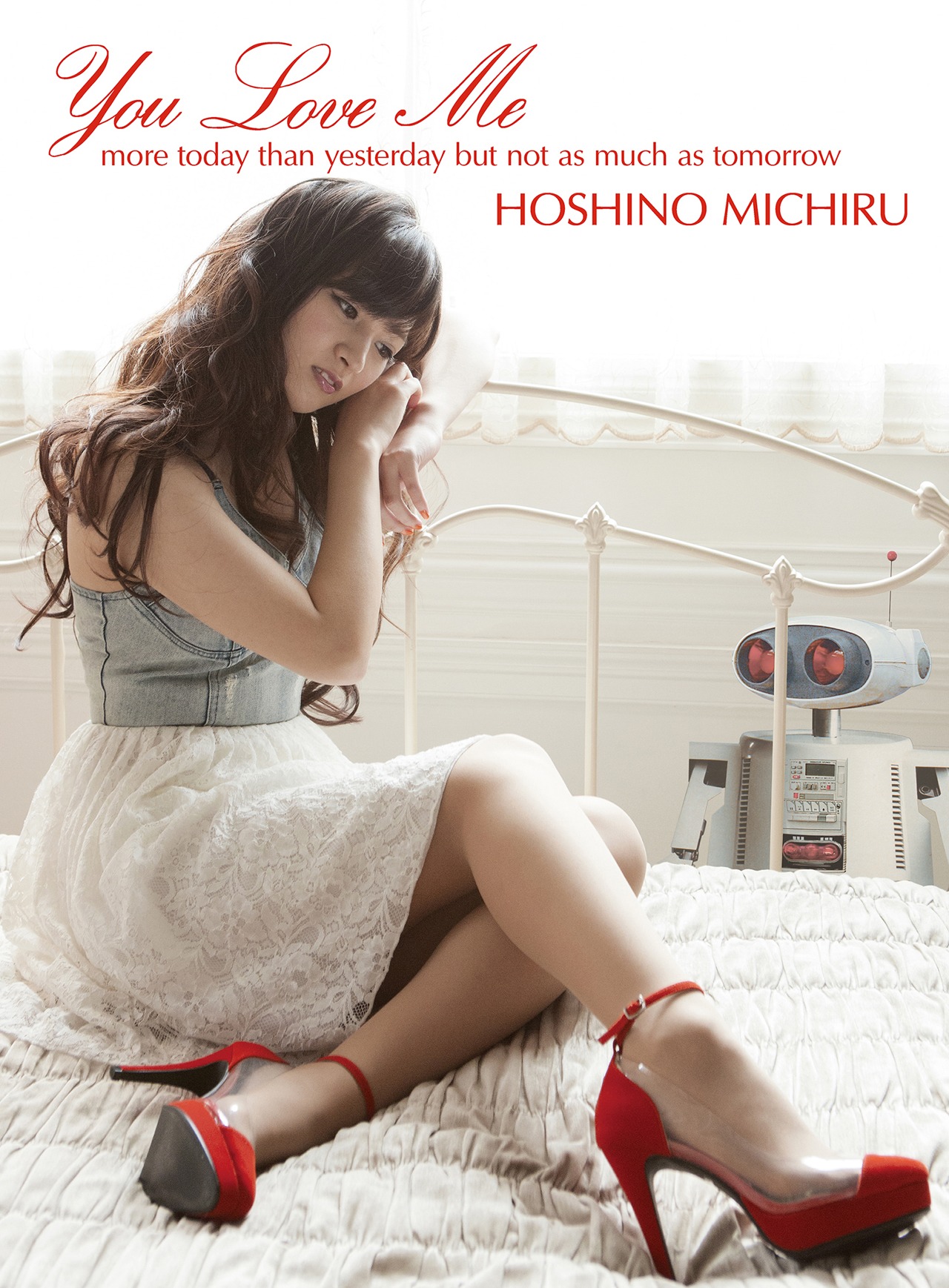 9月2日にリリースされる星野みちるのニューアルバム「YOU LOVE ME」VIVID SOUNDオンライン＆ライブ会場限定盤ジャケット