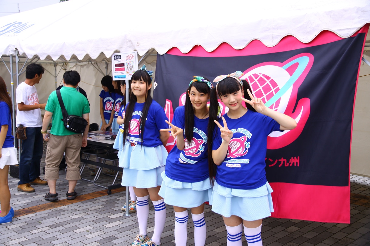 左から志良ふう子、岩本琴音、MYU。 （写真提供：ジョブ・ネット）