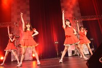 FYTによるライブの様子。