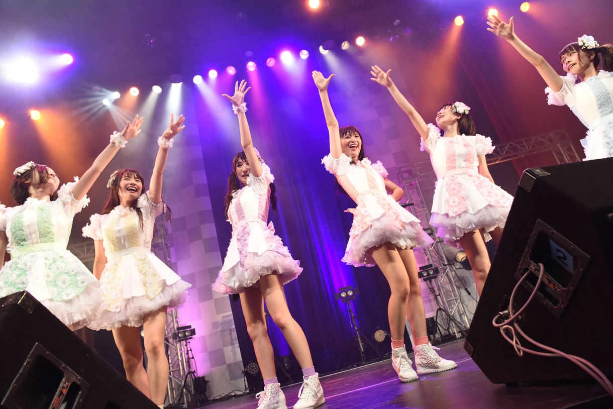paletによるライブの様子。