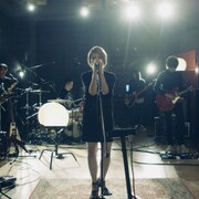 la la larks、ホーン隊加えた「ハレルヤ」スタジオライブ映像