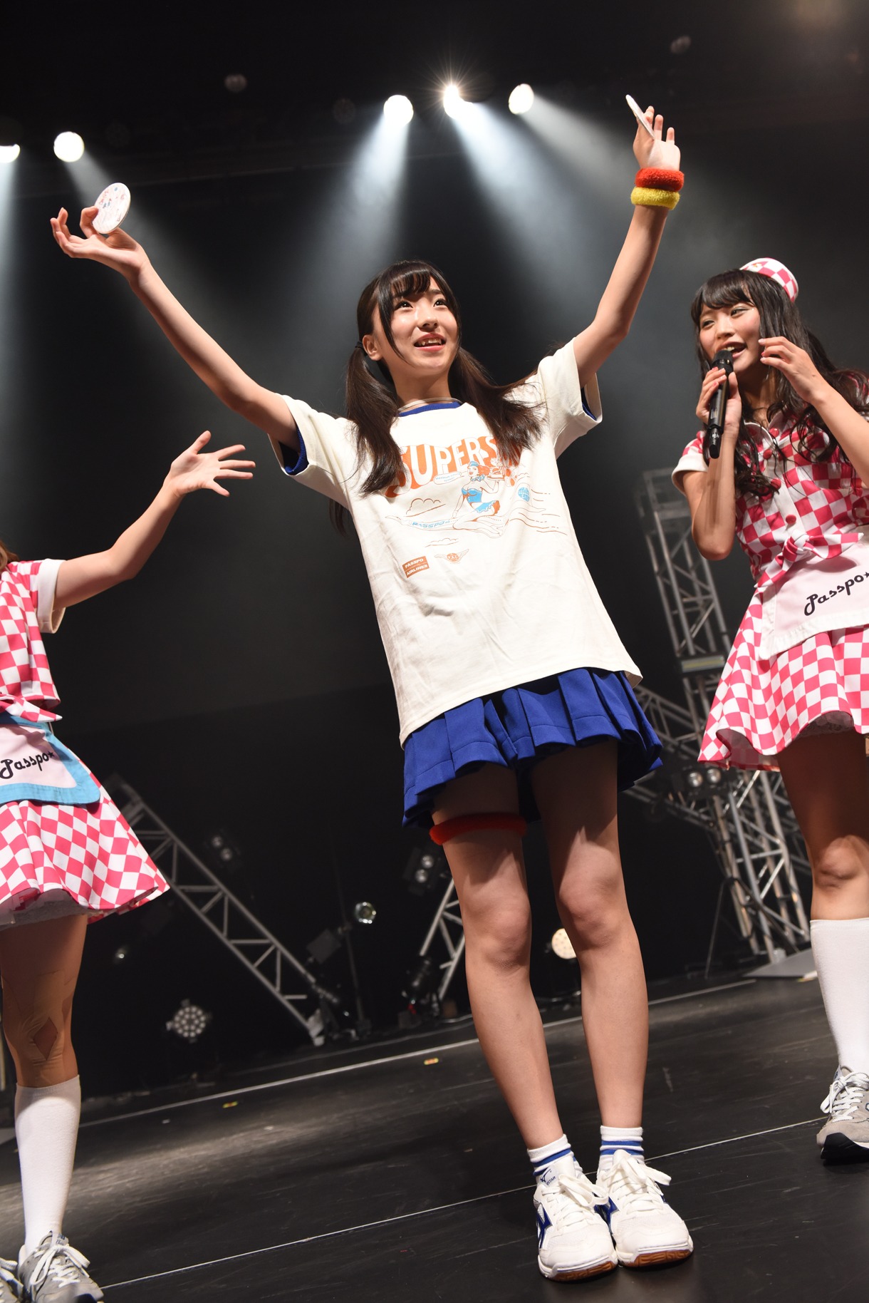 新グッズをアピールするため登場した千葉思佳（ぷちぱすぽ☆）。