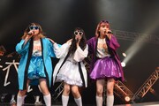 PASSPO☆ワンマンフライト「速度上昇！スーパーソニック～機内食を食べている暇はございません～」の様子。