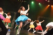 PASSPO☆ワンマンフライト「速度上昇！スーパーソニック～機内食を食べている暇はございません～」の様子。