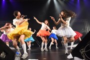 PASSPO☆ワンマンフライト「速度上昇！スーパーソニック～機内食を食べている暇はございません～」の様子。