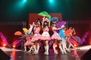 PASSPO☆ワンマンフライト「速度上昇！スーパーソニック～機内食を食べている暇はございません～」の様子。