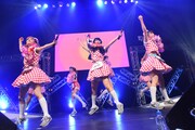 PASSPO☆ワンマンフライト「速度上昇！スーパーソニック～機内食を食べている暇はございません～」の様子。