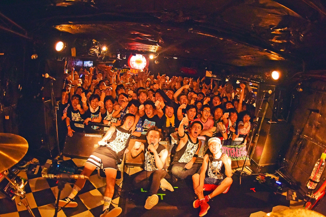 TOTALFAT「漢祭 -FAT BOYZ DREAM!!-」東京・下北沢SHELTER公演の様子。（Photo by Yuki Kawamoto）