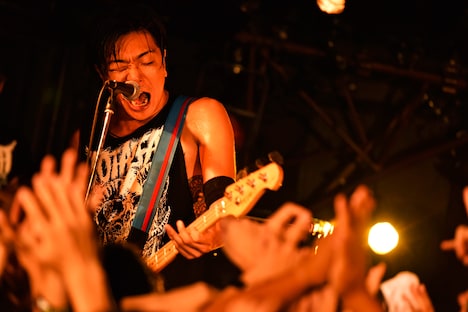 Shun（Vo, B）（Photo by Yuki Kawamoto）