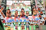 つりビットによるライブの様子。