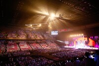 「AKB48真夏の単独コンサート in さいたまスーパーアリーナ～川栄さんのことが好きでした～」2日目夜公演の様子。(c)AKS