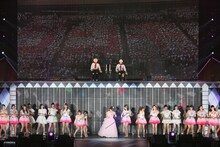 「AKB48真夏の単独コンサート in さいたまスーパーアリーナ～川栄さんのことが好きでした～」2日目夜公演の様子。(c)AKS