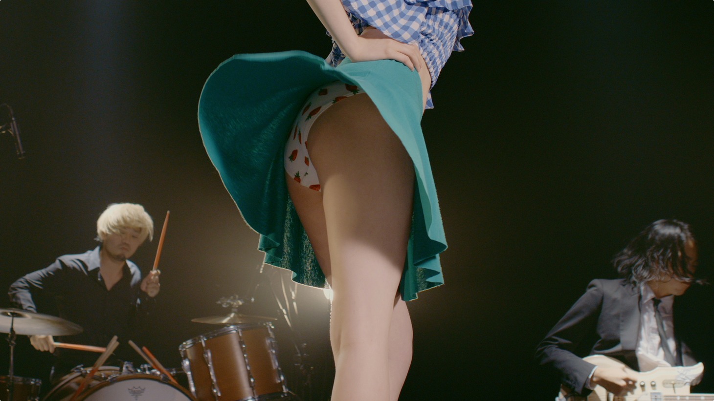 「Rock 'n' Roll Panty」ステーションIDのワンシーン。