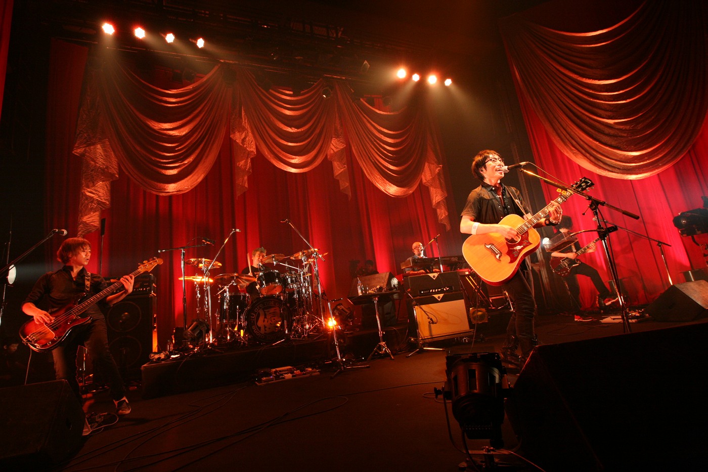 「SPACE SHOWER TV "LIVE with YOU" ～高橋 優～ supported by uP!!!」の収録の様子。 （撮影：新保勇樹）