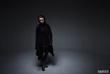DIR EN GREY薫プロデュースガウン登場、モデルに金子ノブアキ起用 