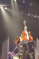 川谷絵音（Vo, G）（撮影：井手康郎）
