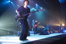 indigo la End「ナツヨのマジック」渋谷公会堂公演の様子。（撮影：井手康郎）