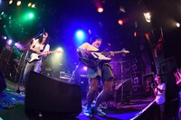 「ROCK UP!!! vol.01」でのWiennersによるライブの様子。