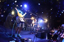 「ROCK UP!!! vol.01」でのWiennersによるライブの様子。