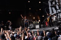 KNOCK OUT MONKEY（写真提供：rockin'on japan）