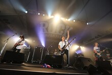 SWANKY DANK（写真提供：rockin'on japan）