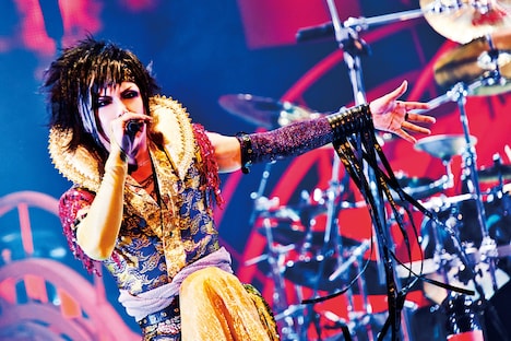 黒崎眞弥（Vo / 己龍）（写真提供：B.P.RECORDS）