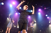ベイビーレイズJAPANのライブ中に登場した沢田チャレンジ。