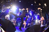 アンコールでベイビーレイズJAPANとコラボしたザ・チャレンジ。