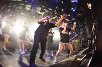 アンコールでベイビーレイズJAPANとコラボしたザ・チャレンジ。