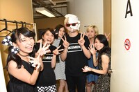 ベイビーレイズJAPANからのパイ投げを受けた沢田チャレンジ。