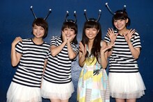 「黄昏流星群Vol.03」終演直後の星野みちる（右から2番目）とNegicco。