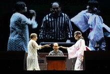 「AKB48グループじゃんけん大会2015予備戦」の様子。(c)AKS