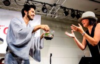 ファンと交流する平井堅。（撮影：渡邉一生）