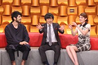 「バズリズム」トークコーナーの様子。(c)日本テレビ