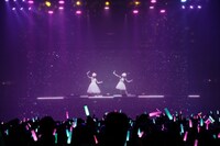 「ClariS 1st Live “扉の先へ”」の様子。（写真提供：SME Records）