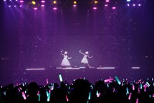 「ClariS 1st Live “扉の先へ”」の様子。（写真提供：SME Records）