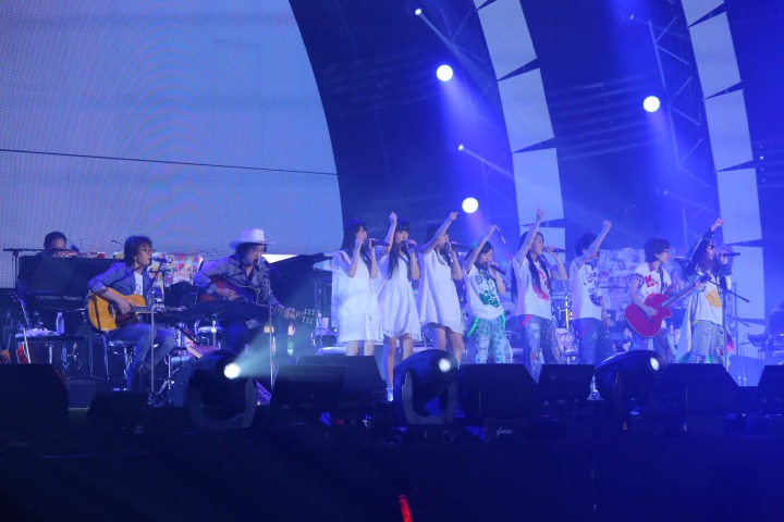 「SWEAT & TEARS」演奏時の様子。（Photo by Ayumi Fujita）