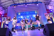 「PiiiiiiiN 愛ある青春SUMMER ROCK NIGHT in お台場夢大陸2015」の様子。
