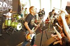 STOMPIN' BIRD、5年ぶり新アルバムに20周年ワンマン映像も
