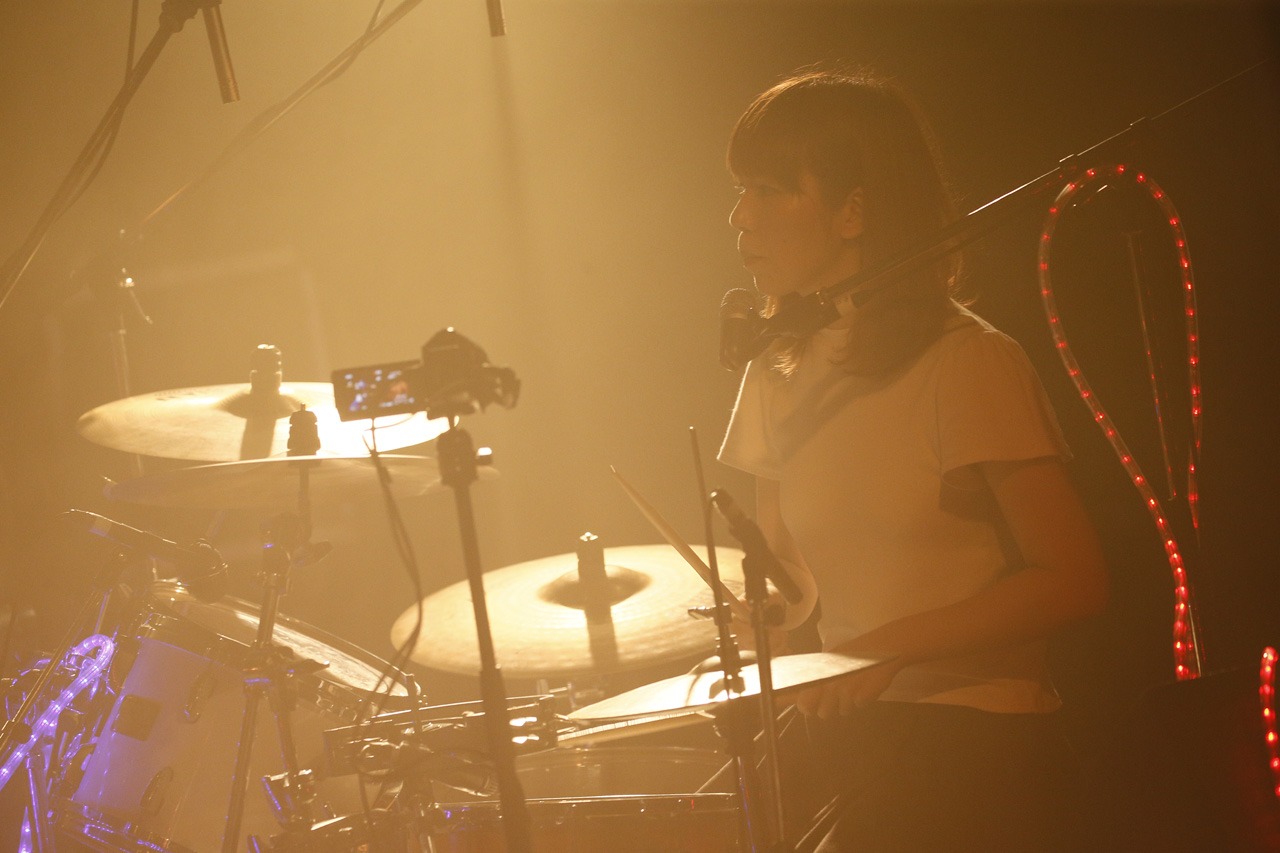 石田成美（Dr / Homecomings）（Photo by Tetsuya Yamakawa）