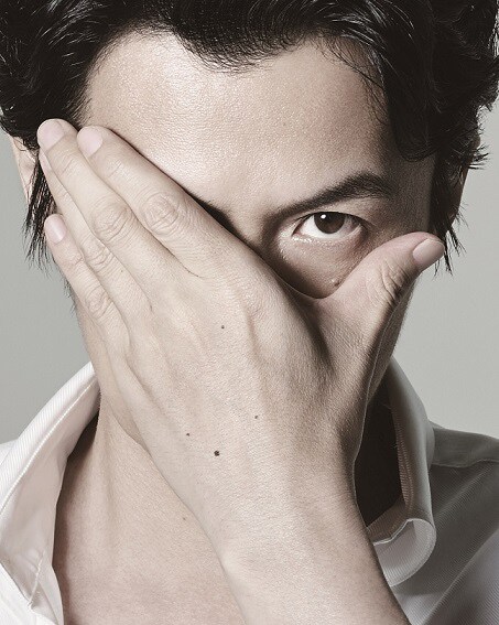 人気画像2位は「福山雅治『ヨルタモリ』で大友良英、リリー、U-zhaanと異色セッション」より、福山雅治。