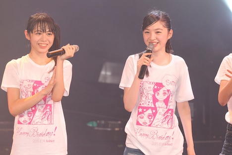 左から飯田桜子、上西星来。(写真提供:EPICレコードジャパン)