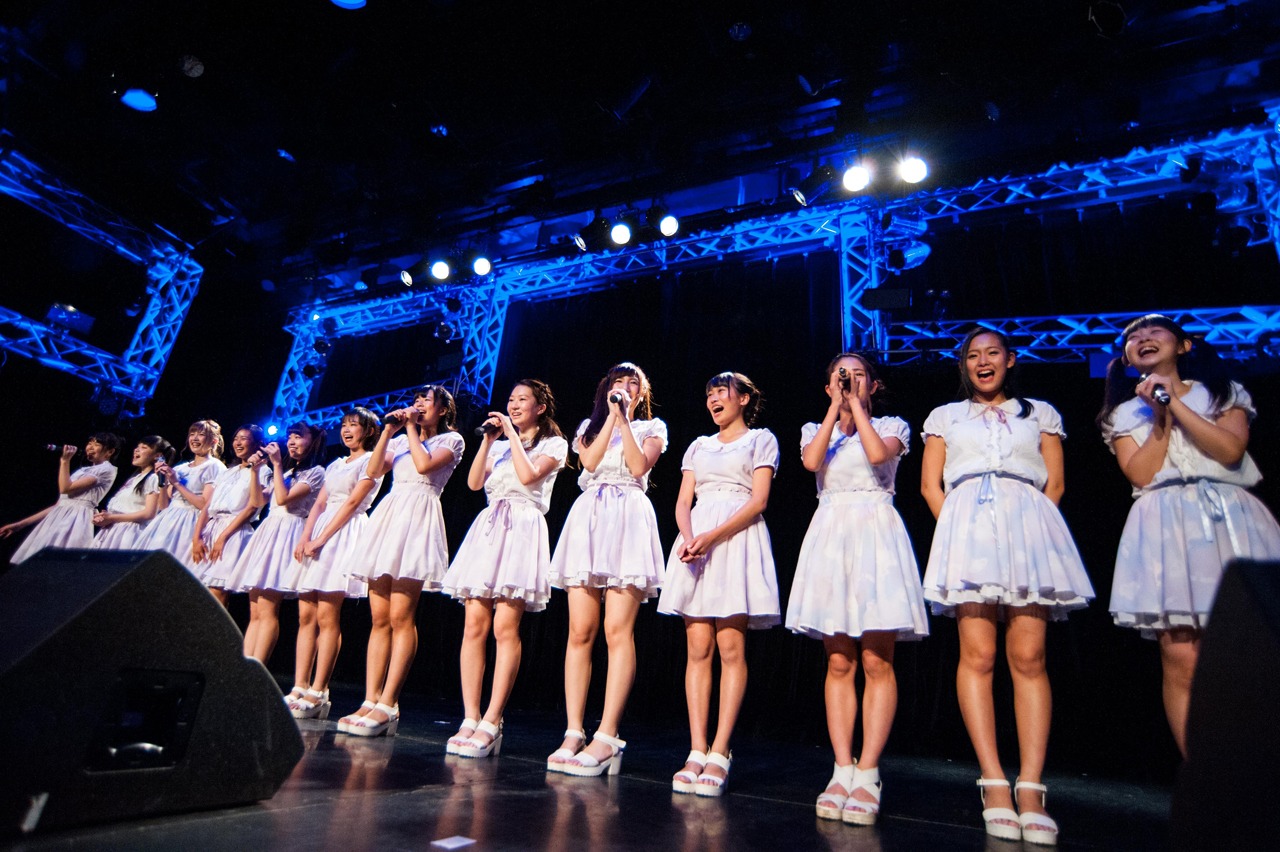 Kiss Bee 3rdワンマンライブの様子。