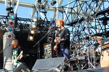 dustbox（写真提供：rockin'on japan）