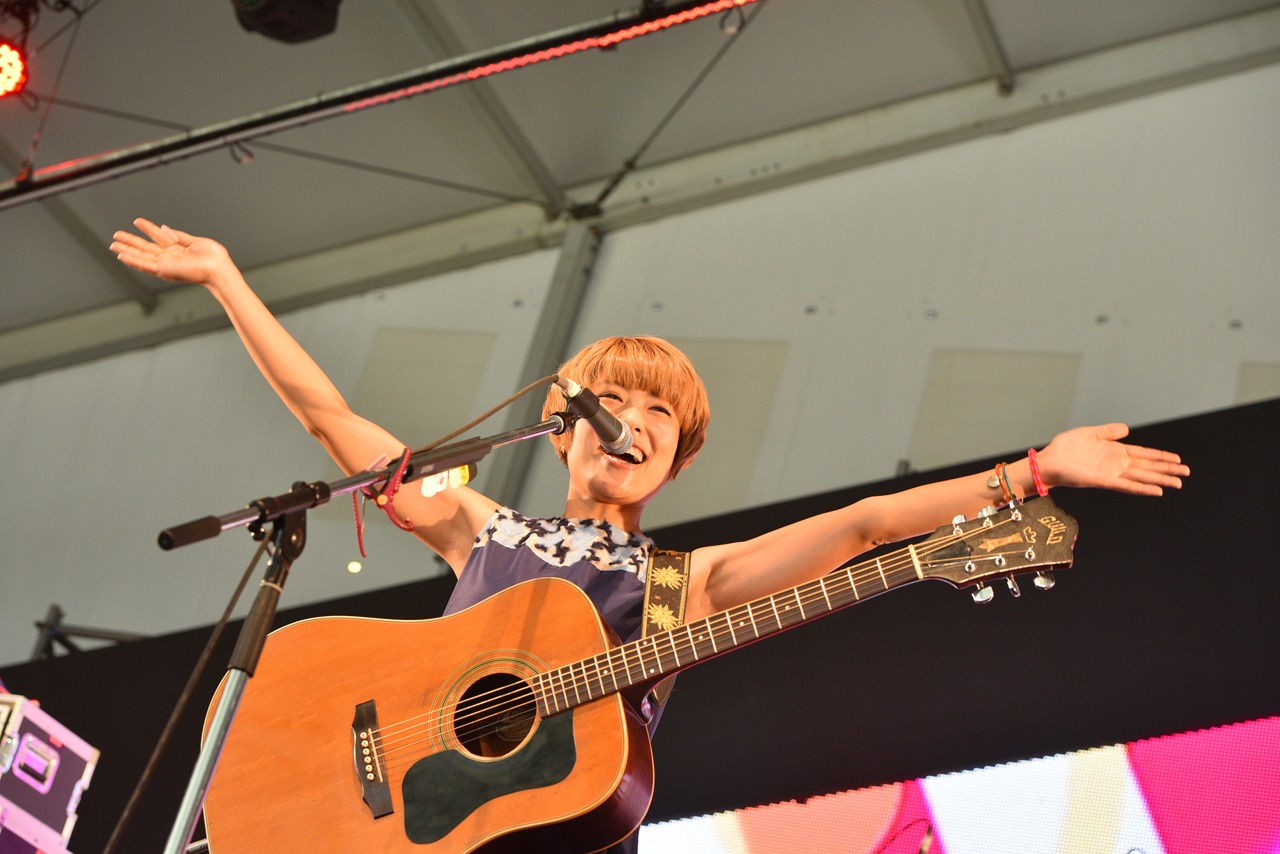 宇宙まお（写真提供：rockin'on japan）