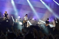 BUMP OF CHICKEN（写真提供：rockin'on japan）