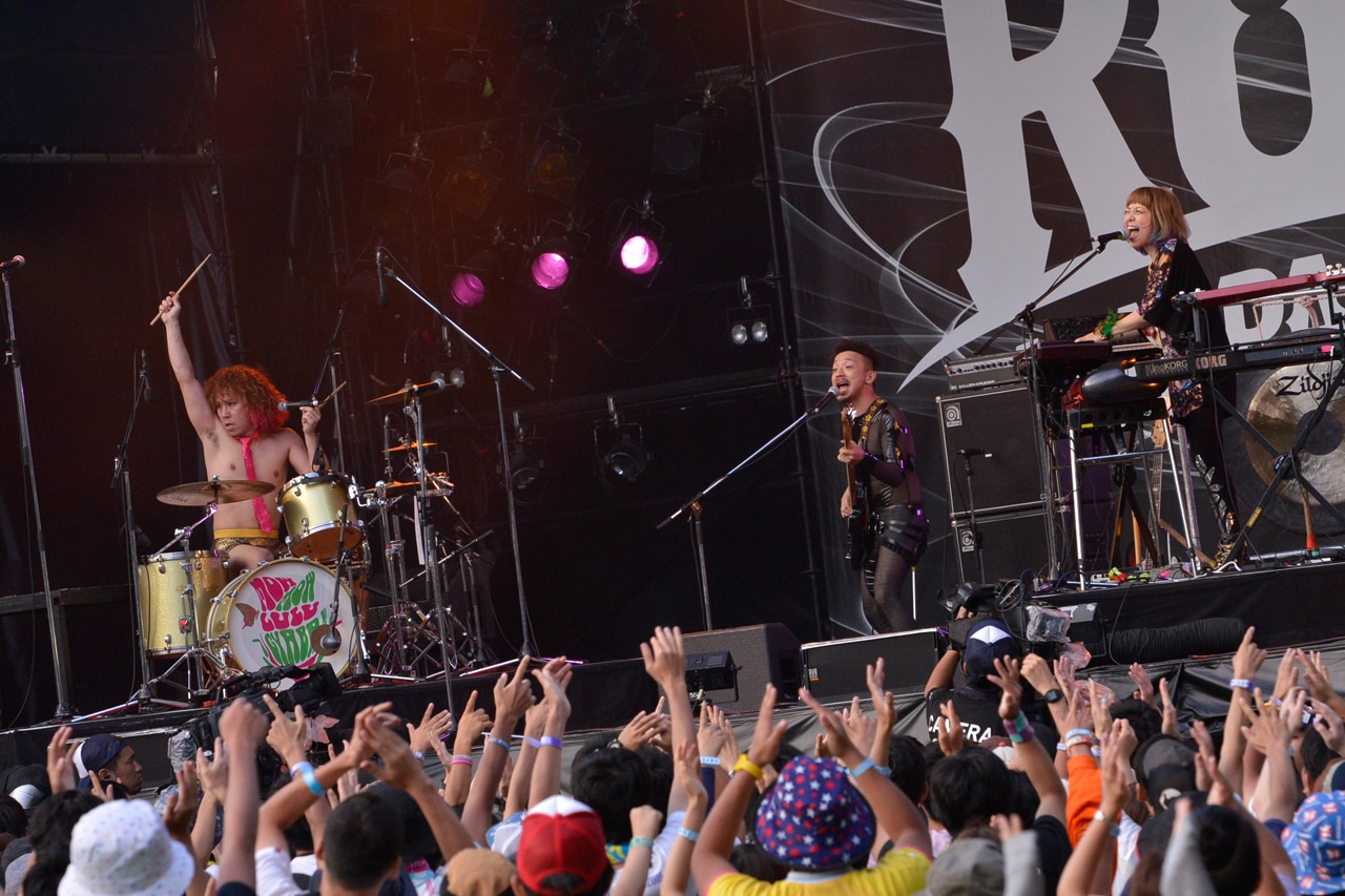 モーモールルギャバン（写真提供：rockin'on japan）
