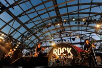 Nothing's Carved In Stone（写真提供：rockin'on japan）